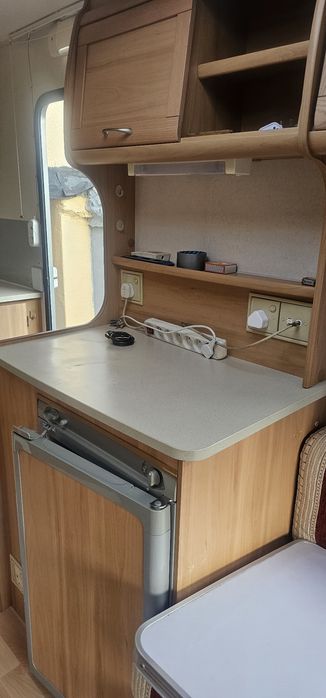 Przyczepa kempingowa Avondale Dart 380/2