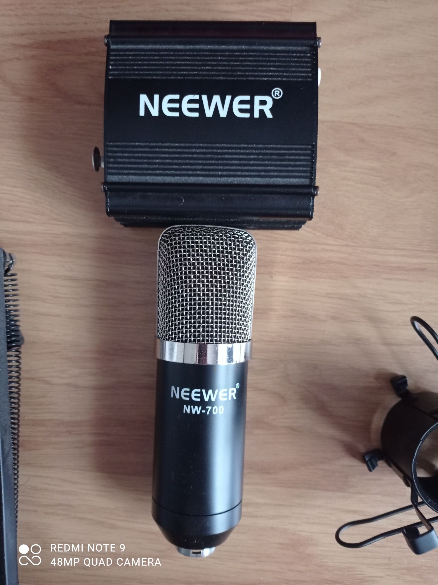 Neewer NW-700 Kit de microfone com fonte de alimentação fantasma USB