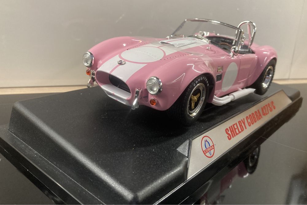 Shelby AC cobra 427 S/C 1/18 Legend Series Barbie