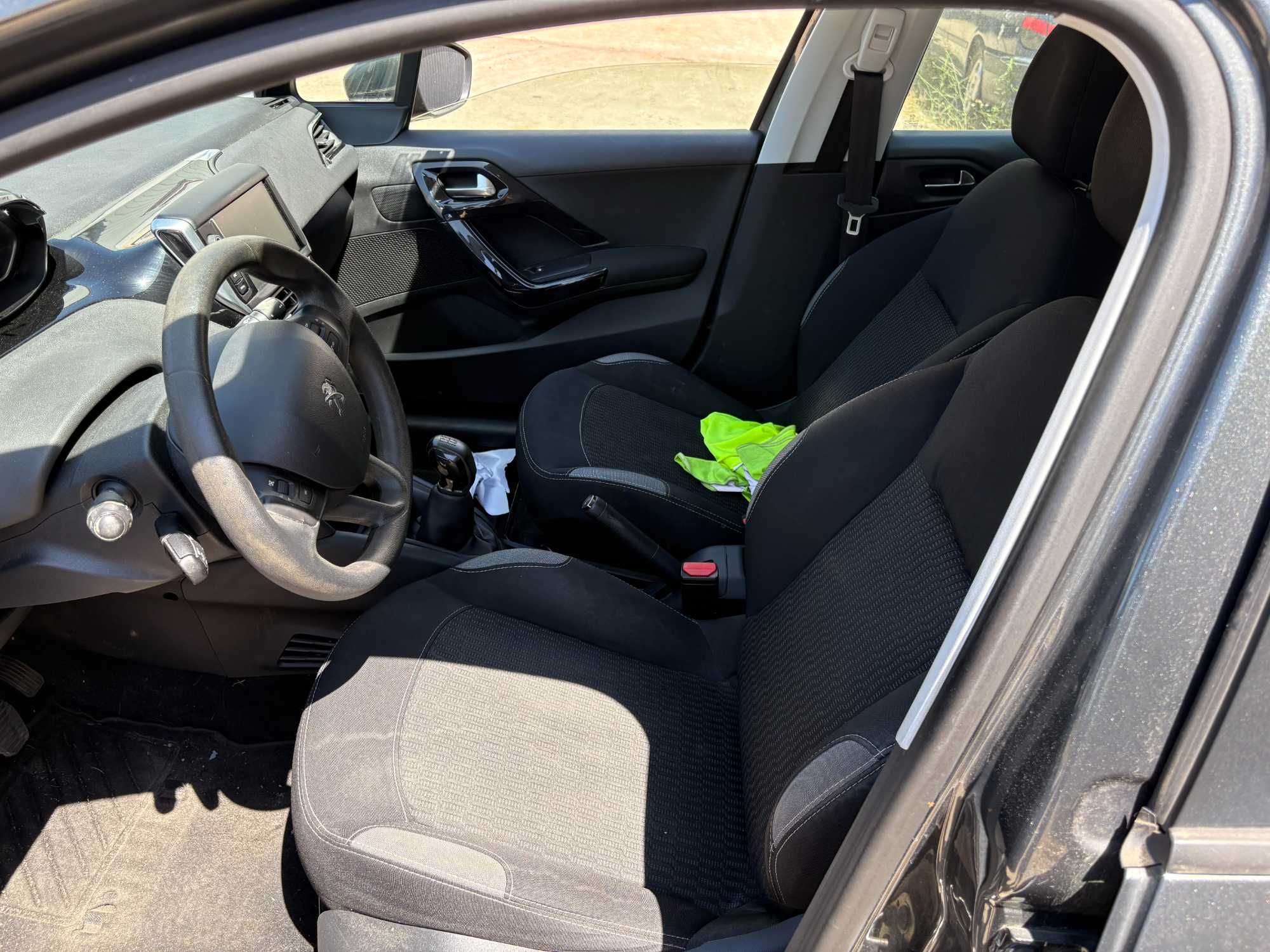 Peças Peugeot 208 Fase 2 1.2 VTI 82