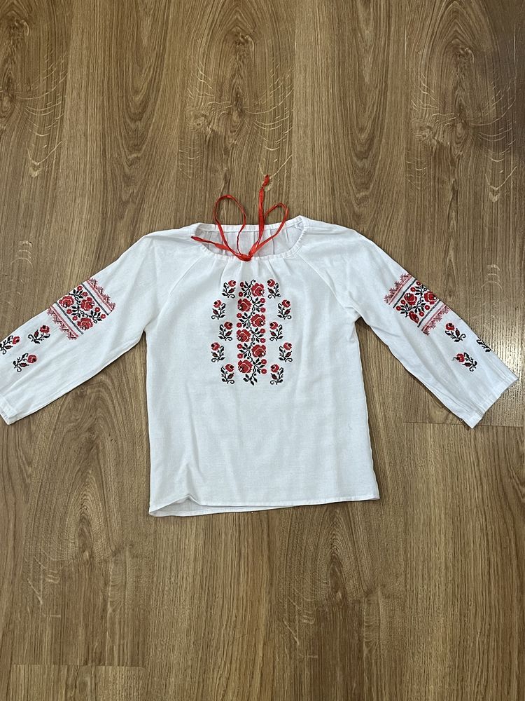 Вишиванка для дівчинки