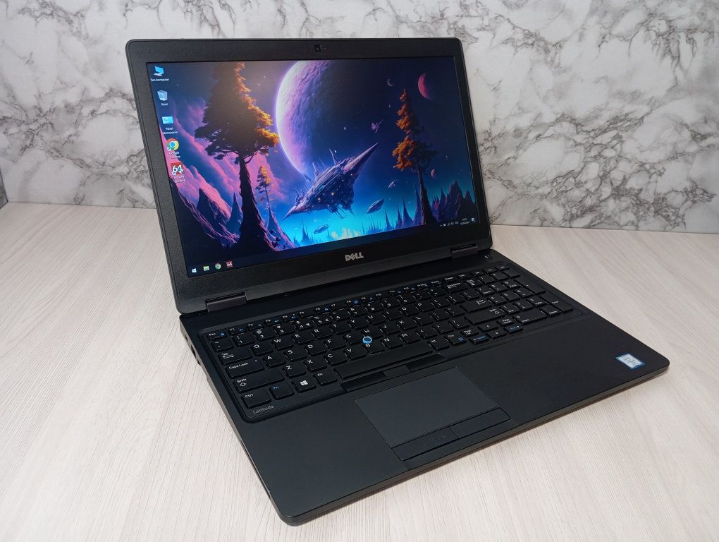 Okazja! Laptop Dell latitude 5590 i5-7Gen RAM 16GB dla pracy i nauki