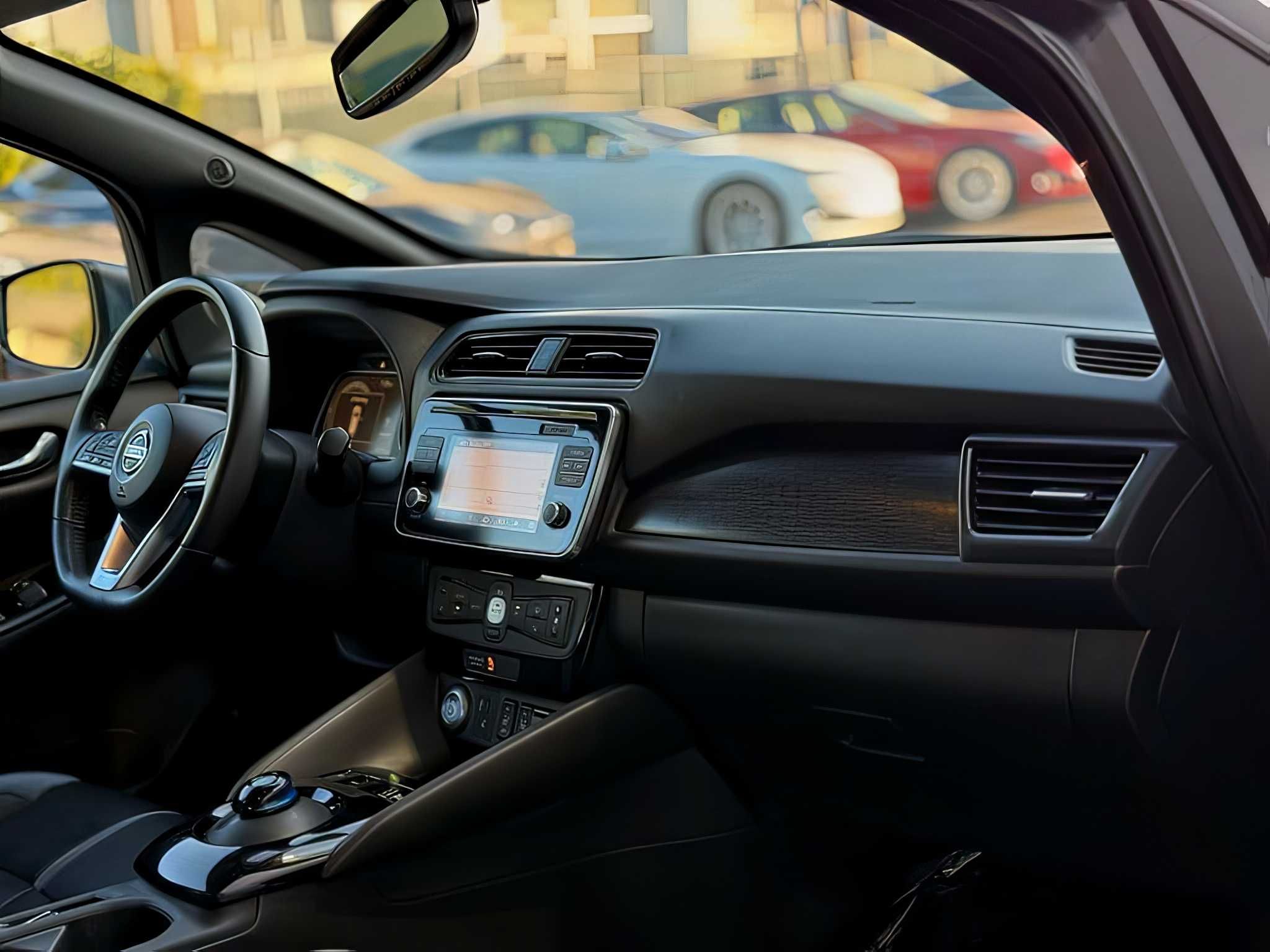 2018 Nissan LEAF