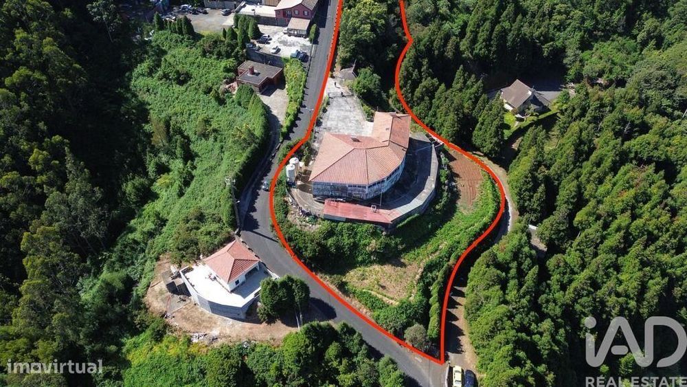 Quinta T8 em Santo António da Serra de 960,00 m2