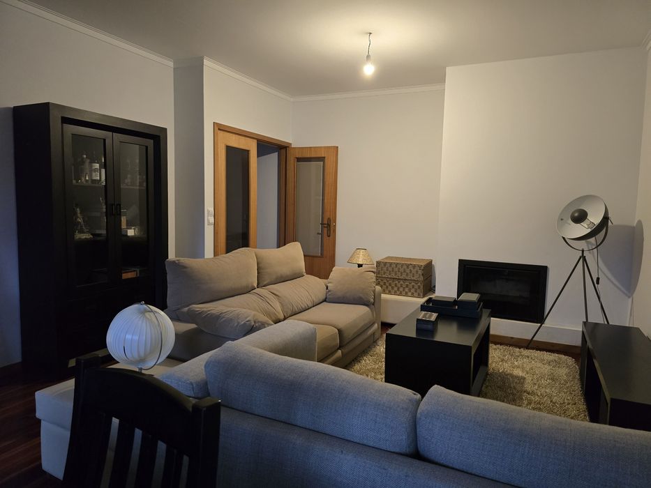 Móveis (sala de estar e de jantar)