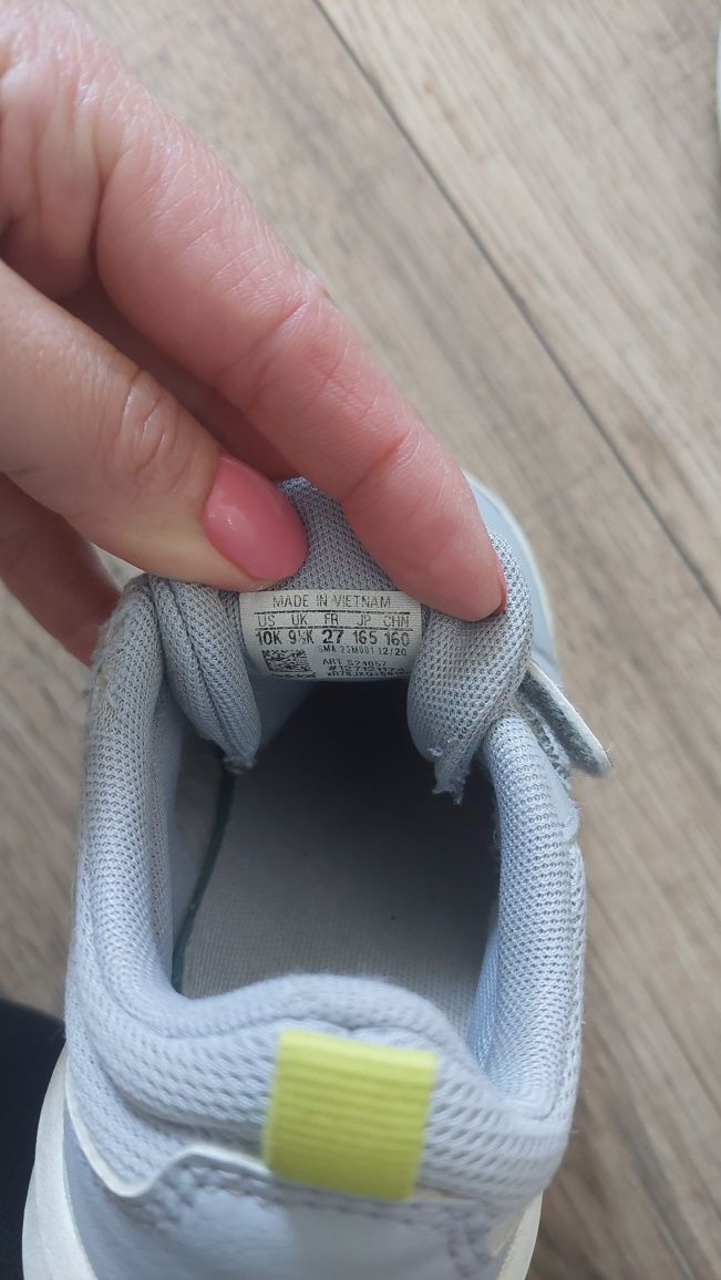 Buty Adidas chłopięce roz. 27