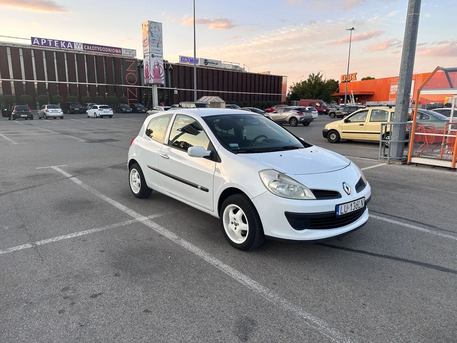 Renault Clio klimatyzacja, wszystko sprawne, po serwisie, ISOFIX