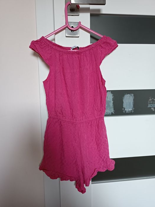 Różowy kombinezon Reserved 122