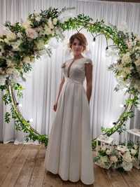 Продам сукню весільну