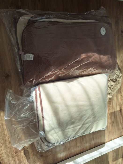 Zestaw dwóch kołder wełnianych