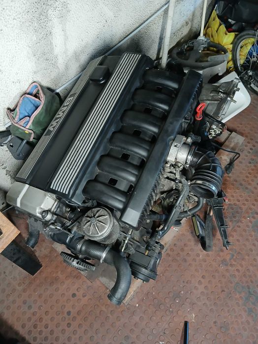 Motor bmw m50b20