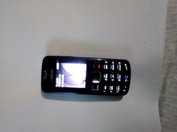 Телефон Nokia 3110C и два новых аккумулятора