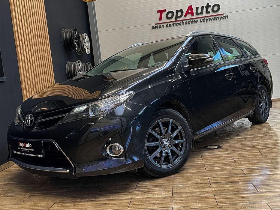 Toyota Auris 1.6* BEZWYPADKOWA* 132KM * kamera * gwarancja *
