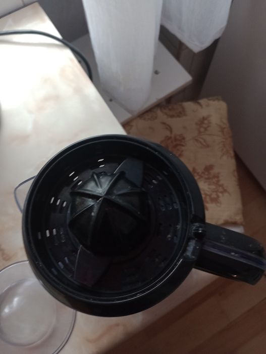 Elektryczna wyciskarka do cytrusów