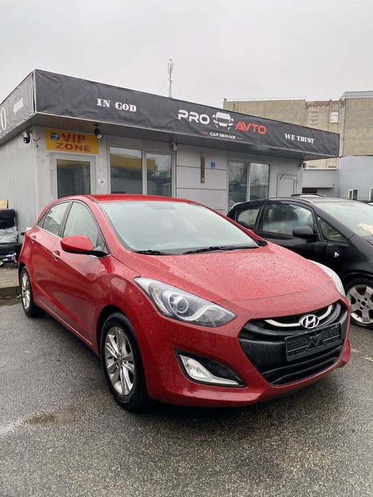 Hyundai Elantra 2013