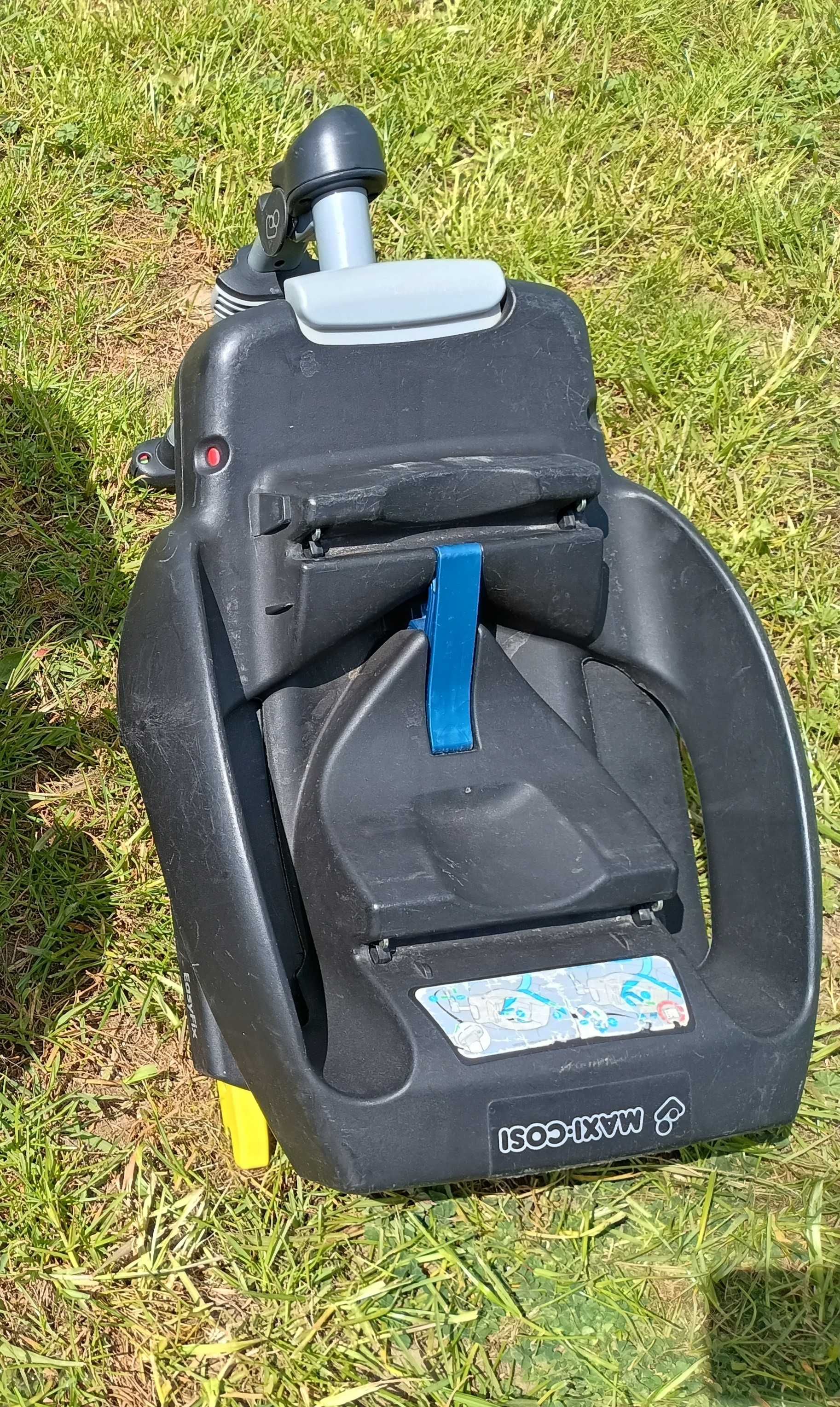 Fotelik Maxi Cosi cabrio fix i baza ISOFIX