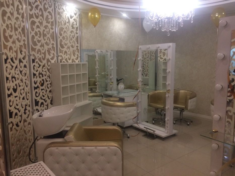 Меблі для салона краси