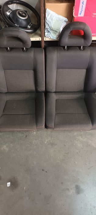 Bancos traseiros vw lupo gti