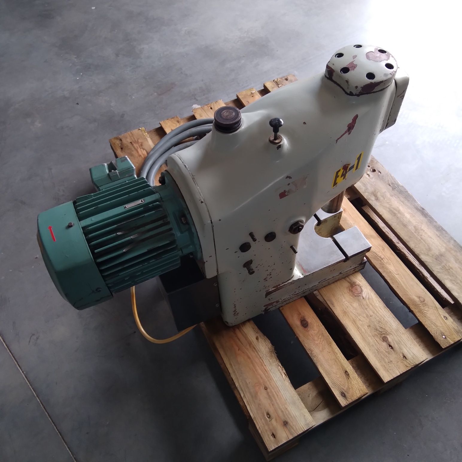Prasa 2t hydrauliczna cdc2-7