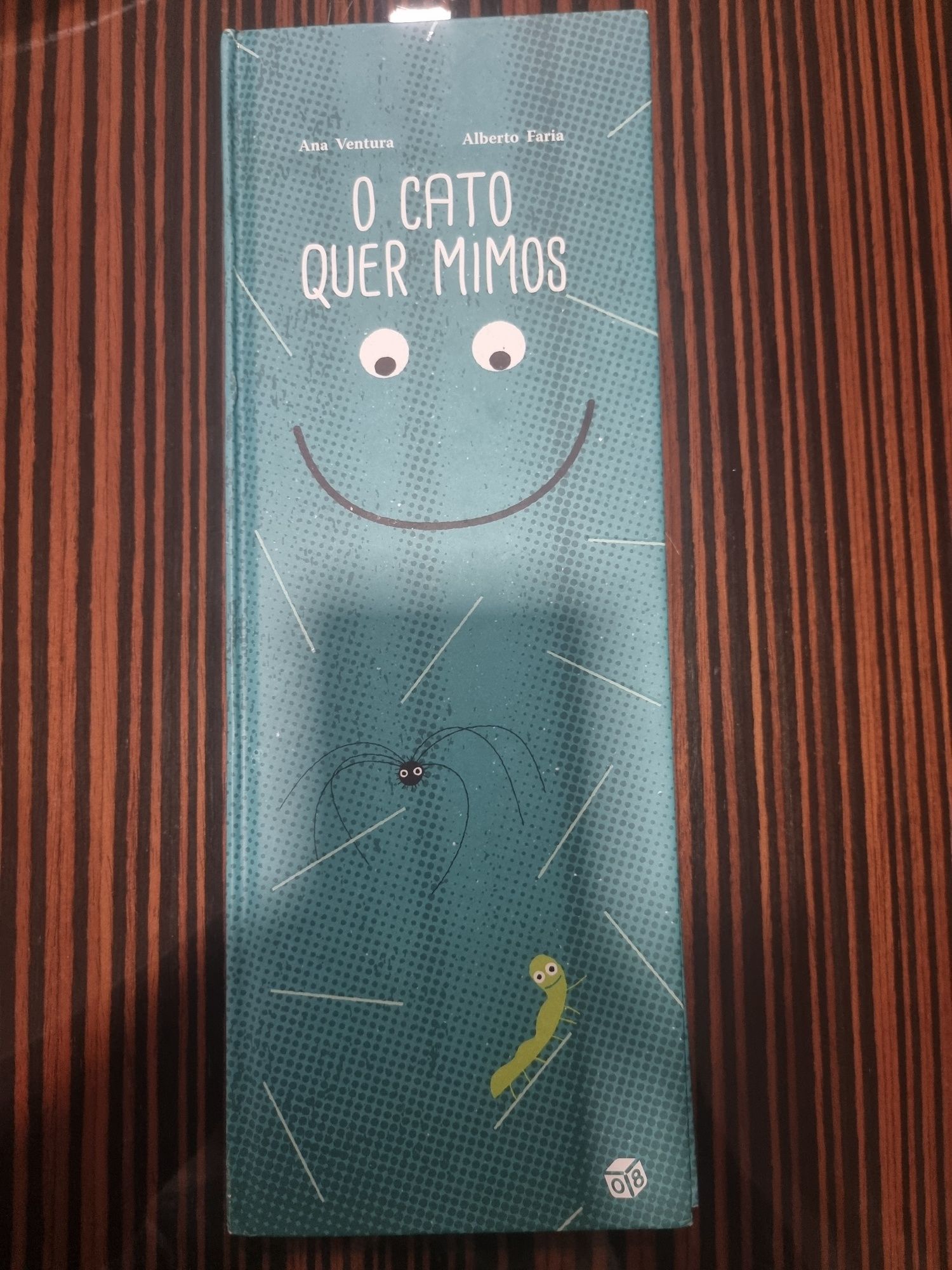 O cato quer mimos