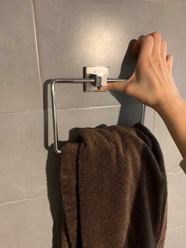 Uchwyt na ręcznik łazienkowy wieszak