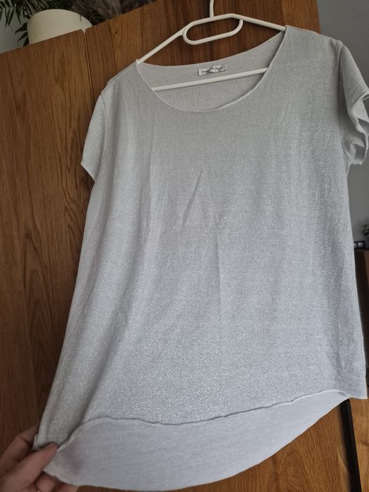 Bluzka tshirt ze srebrną nitką włoska L