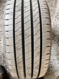 215/50 R17 Goodyear efficientgrip performance 2