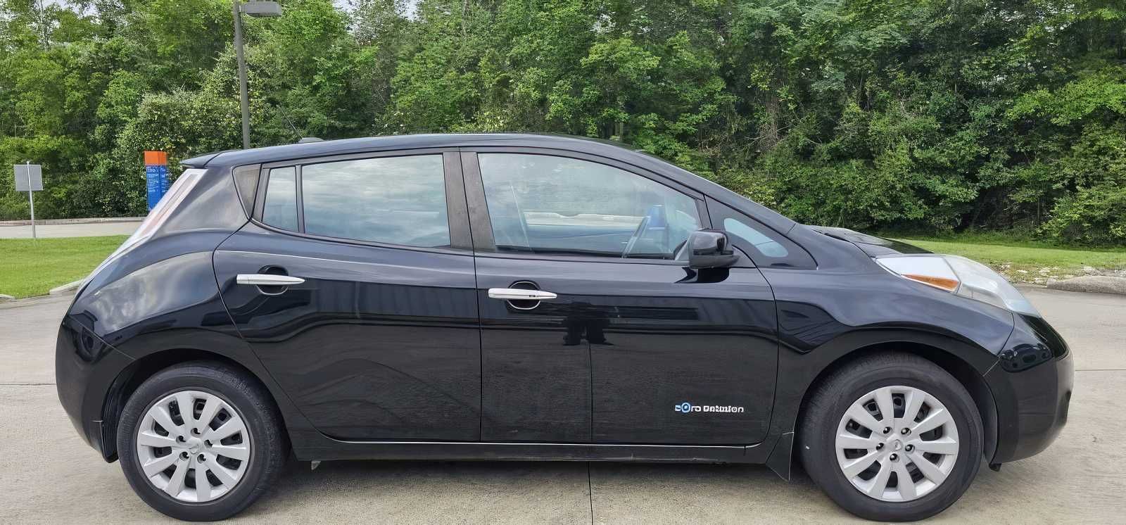 2015 Nissan LEAF S