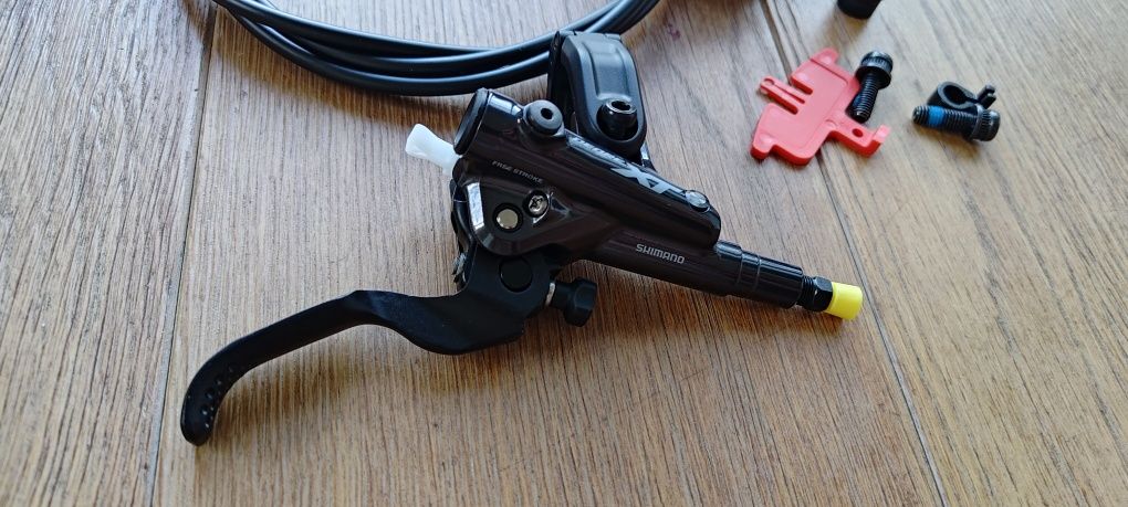 Hamulce 4-tłoki  Shimano XT BR-M8120 nowe P+T, klocki metaliczne