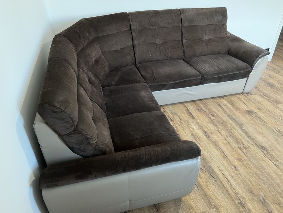 Narożnik kanapa z funkcja spania 260x240