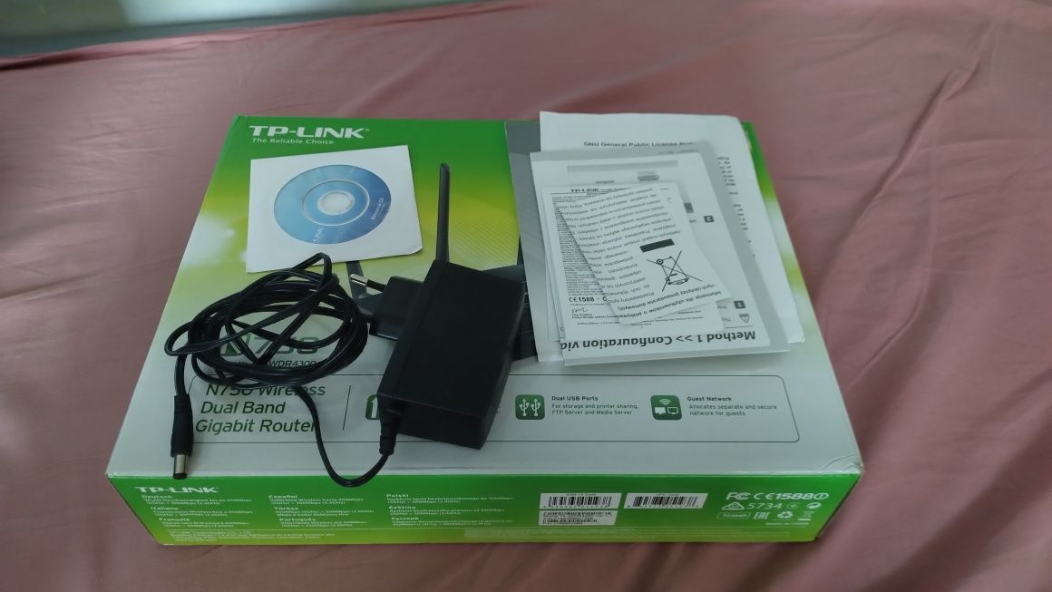 Sprzedam router TP-LINK WDR4300 N750