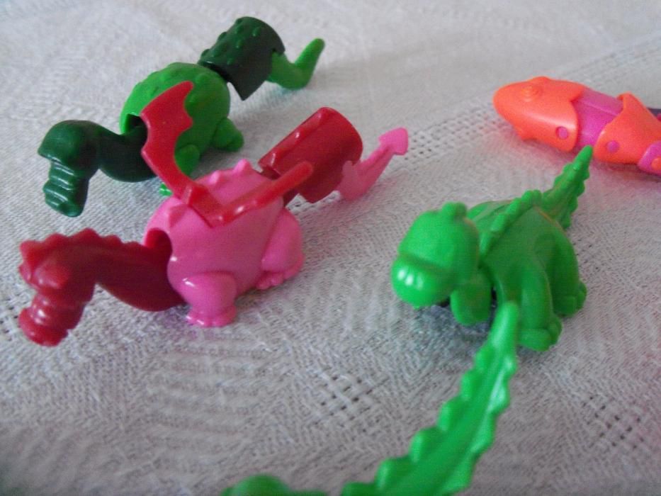 zabawki kinder zwierzęta dinozaury szt.14