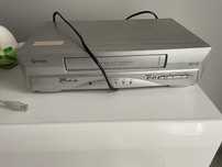 magnetowid VHS Funai model NO 31B-250