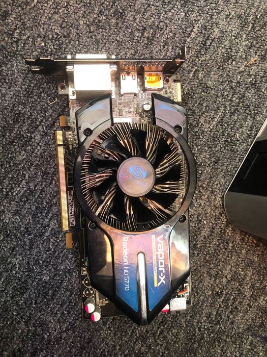 Запчастини до комп'ютера.