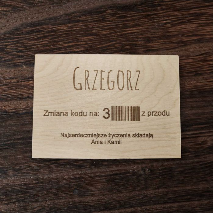 Pudełko drewniane na różne okazje z grawerem 6 przegród z zatrzaskiem