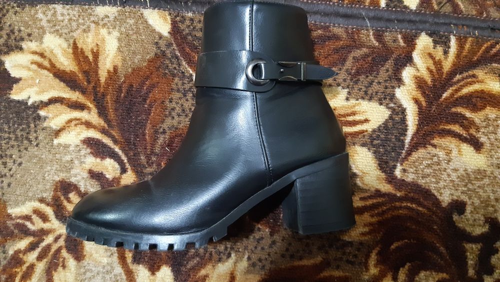 Ботінки  сапожки жіночі весна-осінь