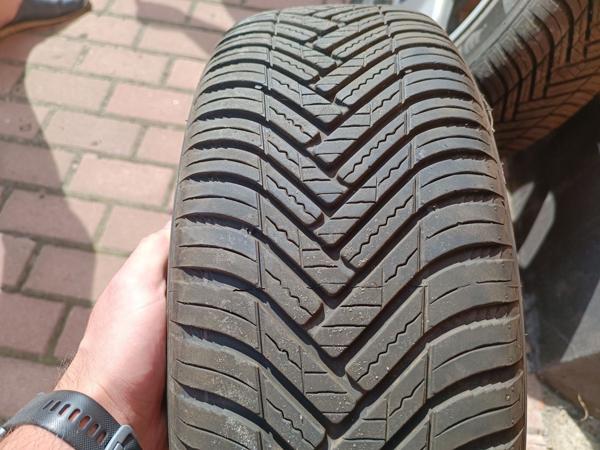 Felgi 4x100 14 cali z oponami Hankook