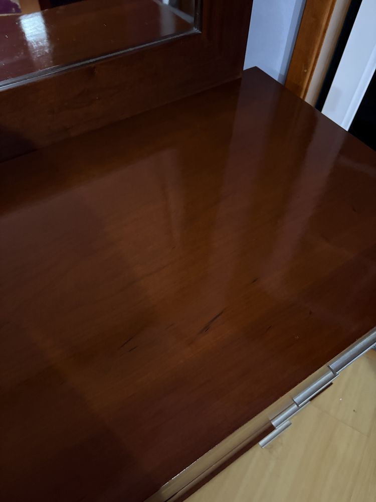 Comoda / gaveteira com espelho de madeira