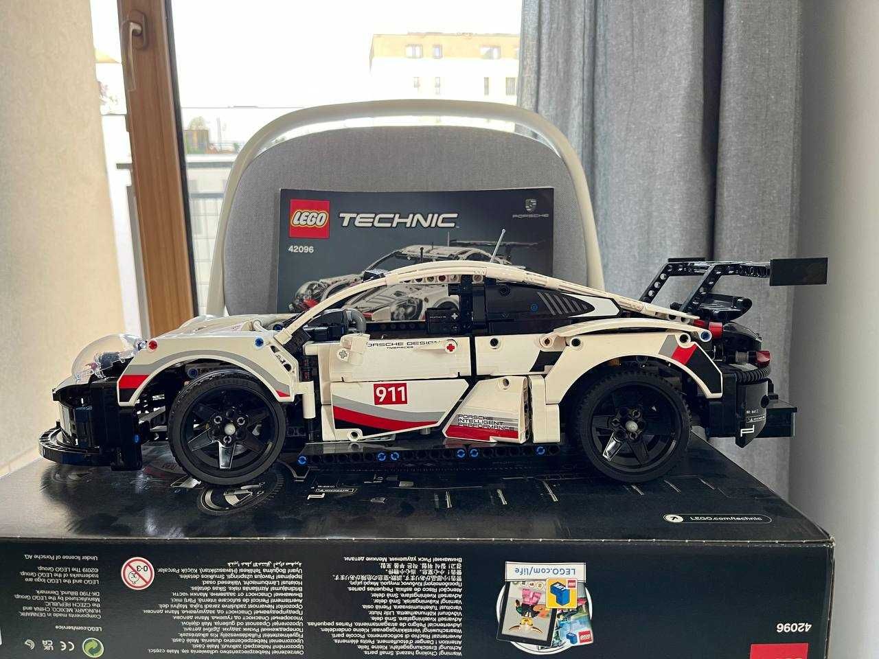Lego technic Porsche 911 RSR 42096