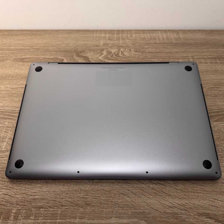 MacBook Pro 16" i9 / 32Gb DDR4 / SSD 512Gb / Radeon 5500m (код: M0341)