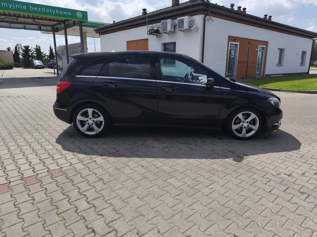 Mercedes-Benz B200cdi