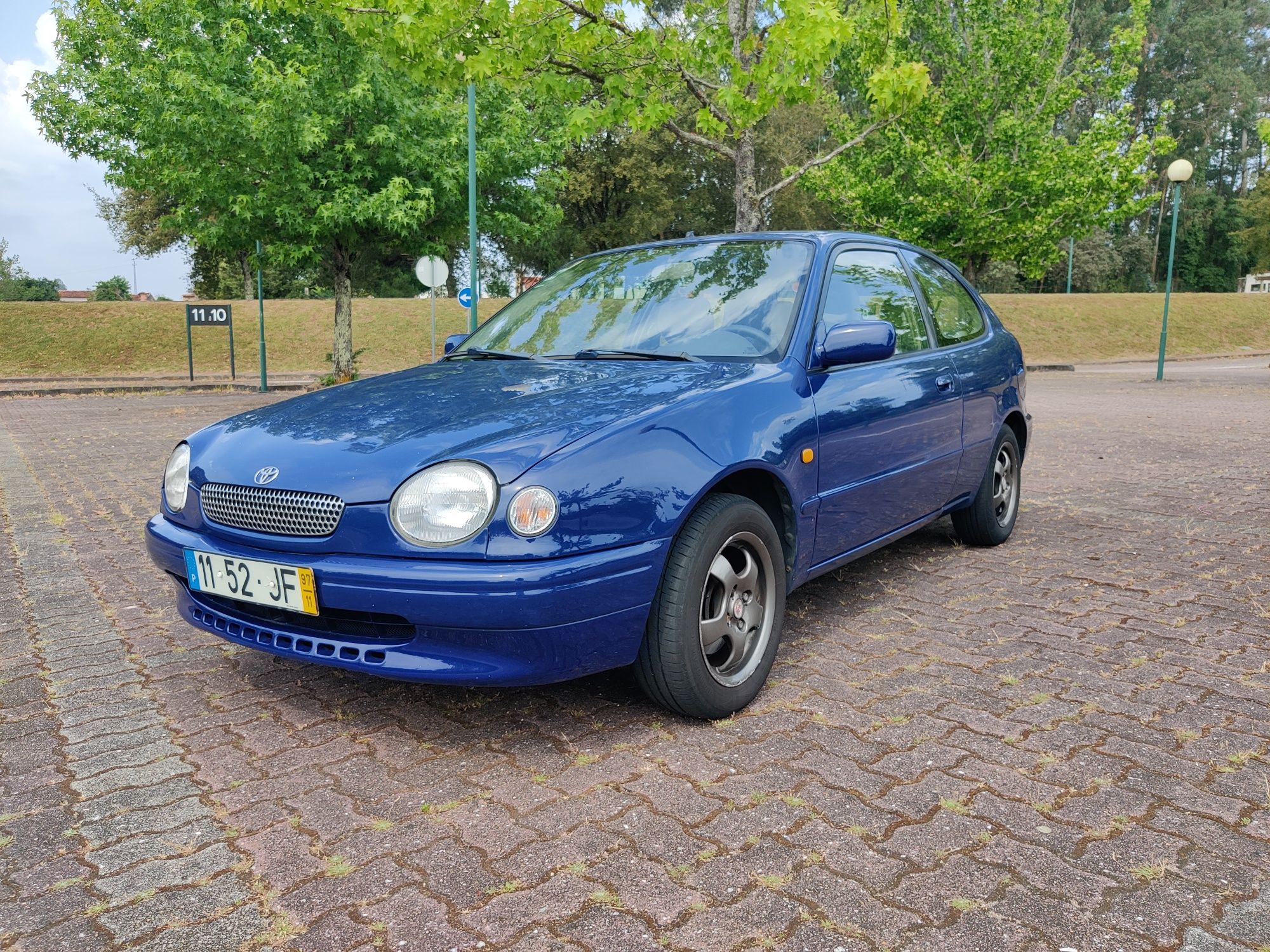 Toyota corolla 86cv gasolina