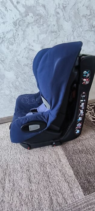 Автокрісло  поворотне Bebe Confort Axiss Sweet