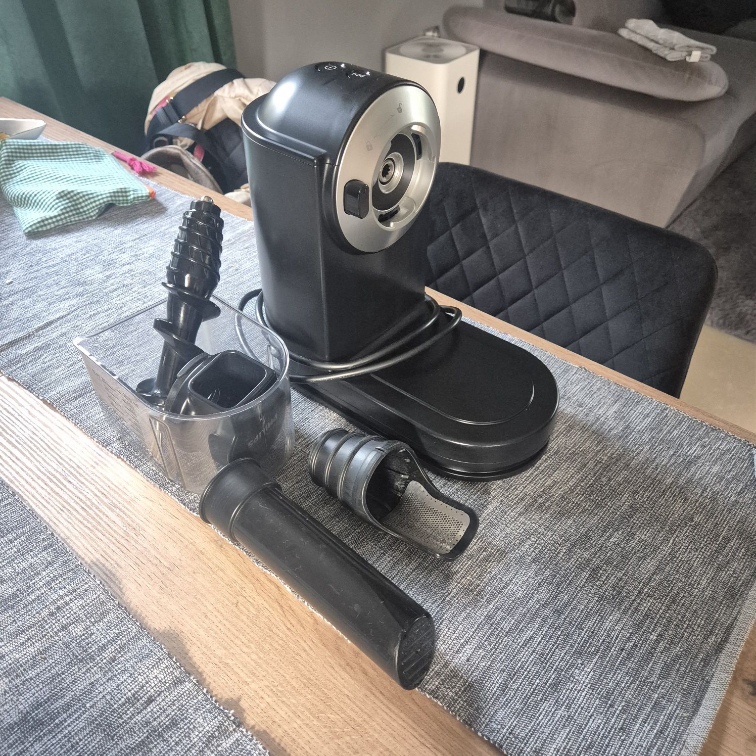 Wyciskarka wolnoobrotowa PHILIPS HR 1888/70