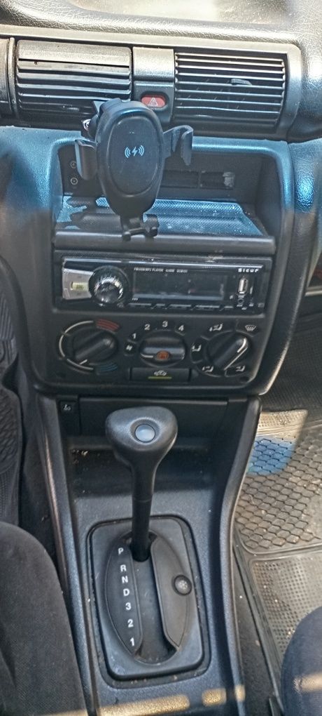 Opel Astra - 1.4 Gasolina - 1994 - caixa automática - bom de mec