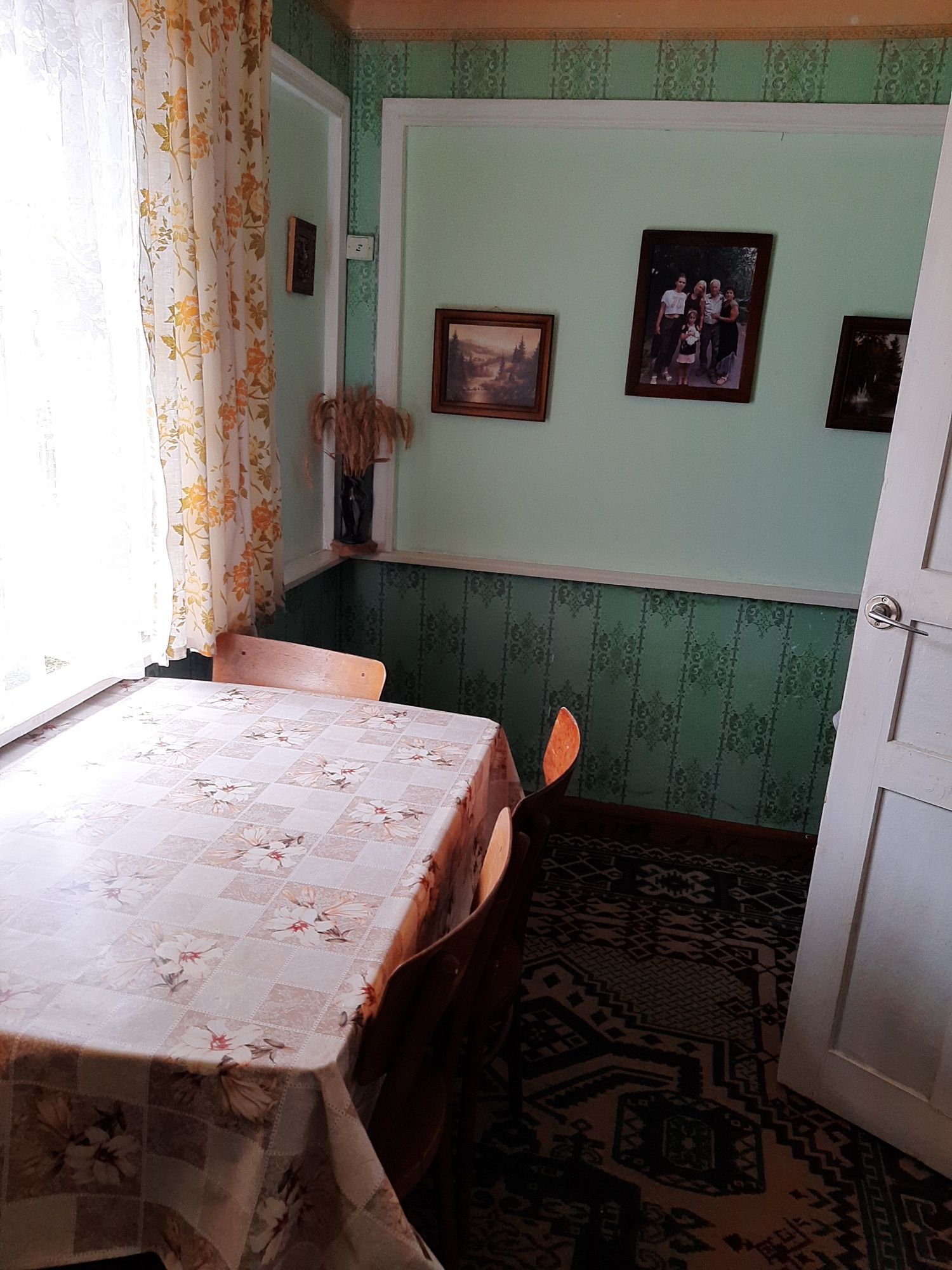 Продам дачу,товЖаворонок,1 км от Варшавской трассы, состояние жилое