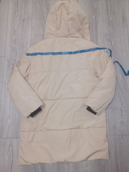 Жіноча зимова куртка...