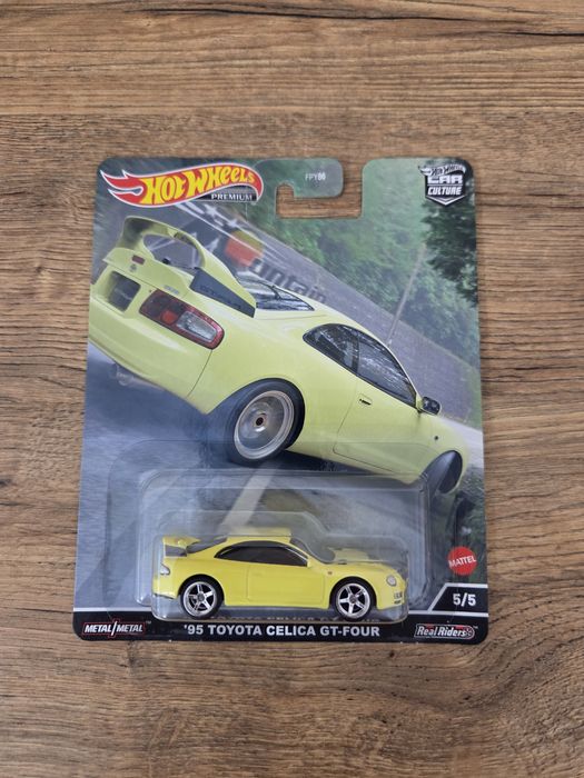 Hot wheels Premium Nissan Skyline G-TR , Toyota Celica GT - FOUR