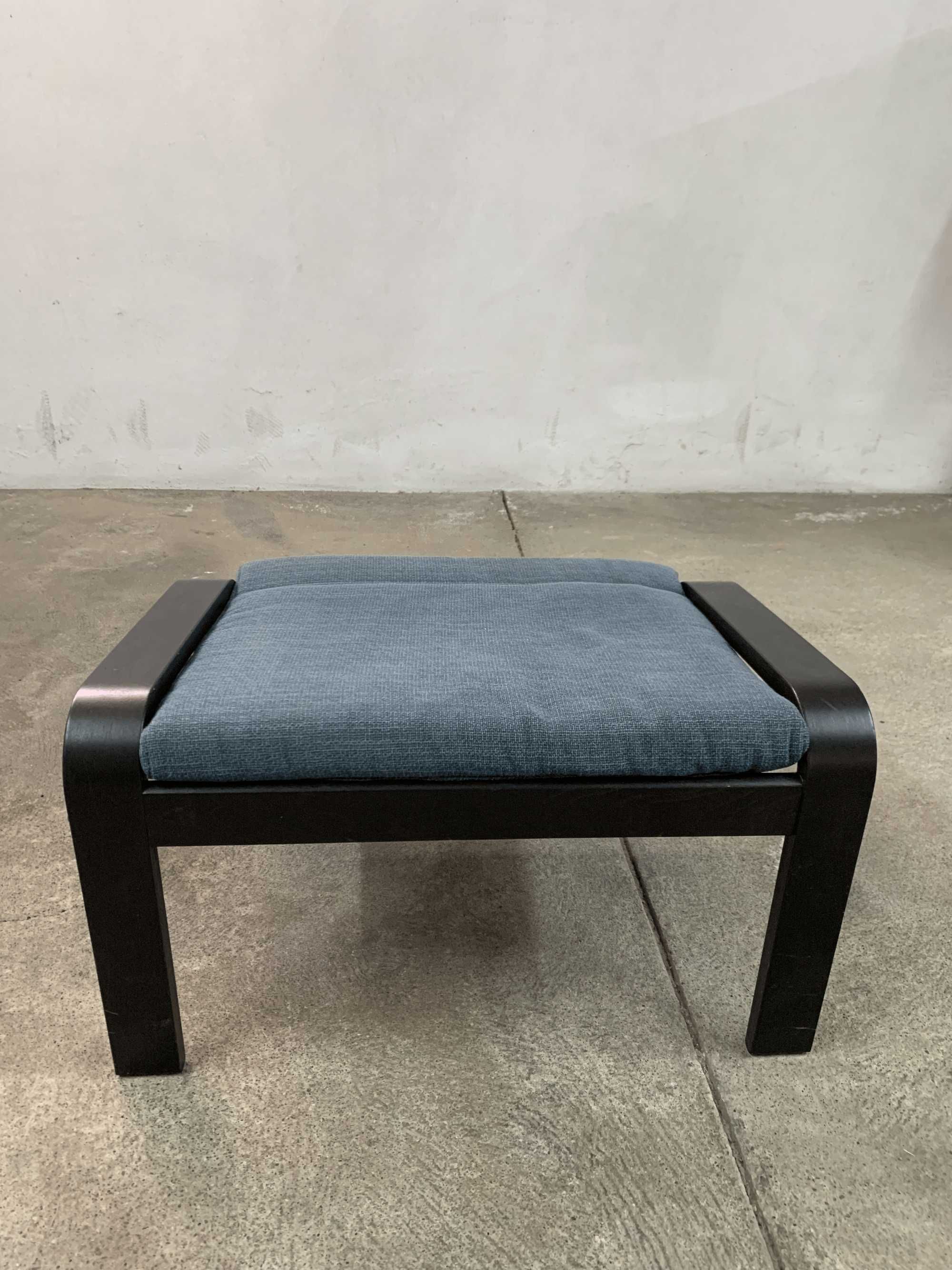 Poltrona + apoio para os pés – confortável