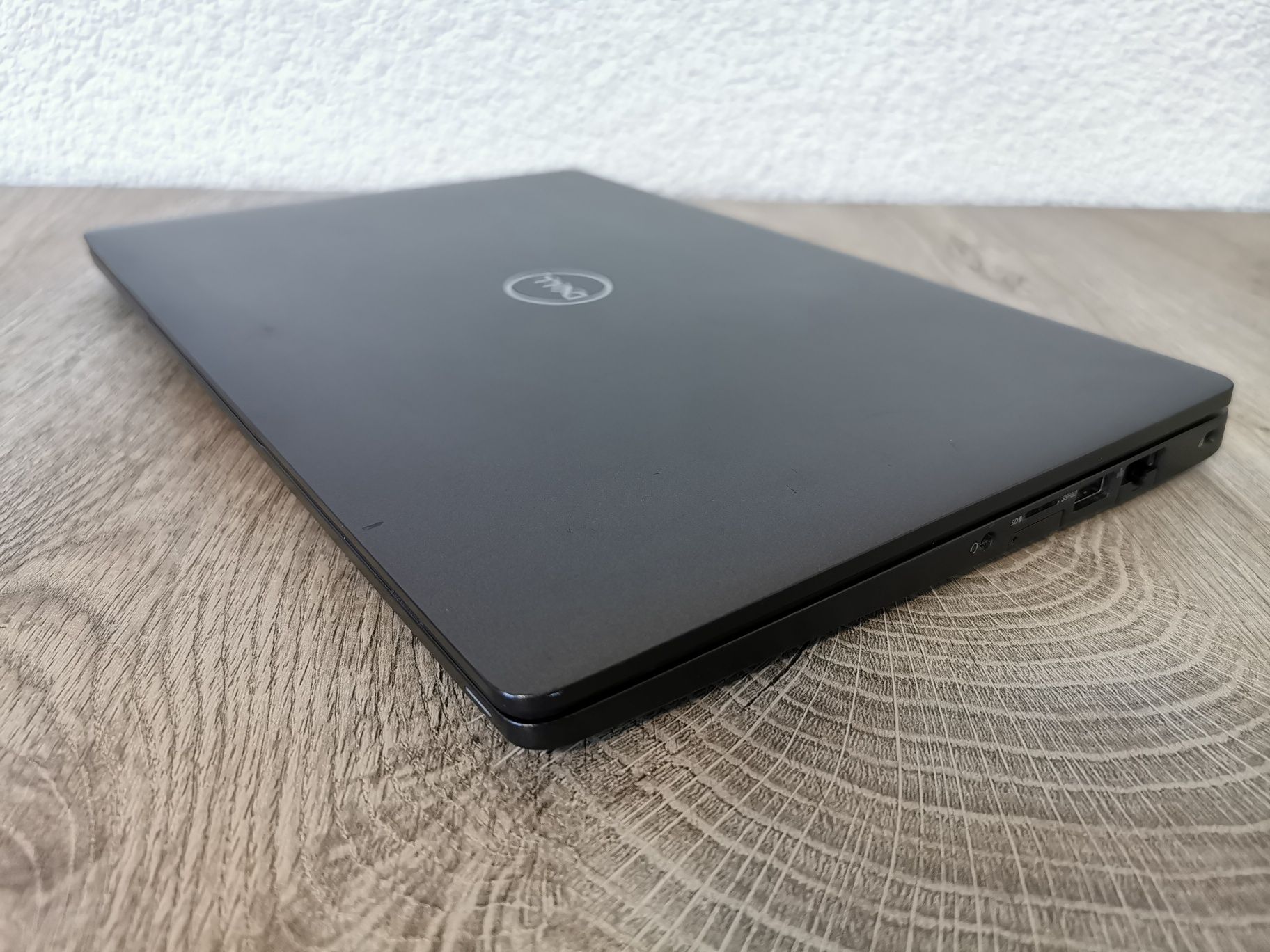 Dell Latitude 5300, Core I7 - 8665u, ram 16 gb, ssd 256 gb